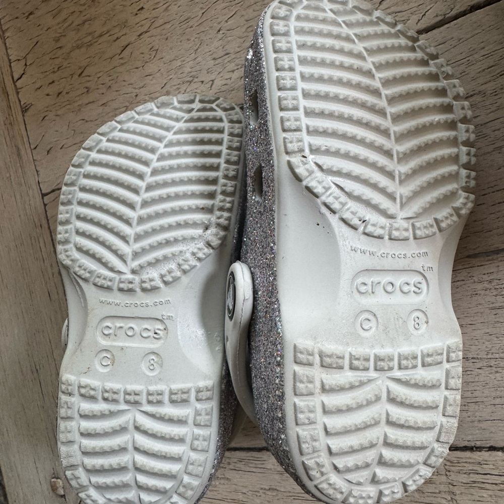 CROCS Silver Sparkle Clogs - Picture 4 of 4
